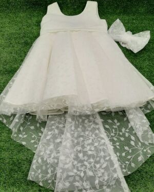 BABY BAPTISM DRESS WITH TAIL WITH GLOSSY ORGANIS AND SATIN BOW WITH BOW FOR HAIR
